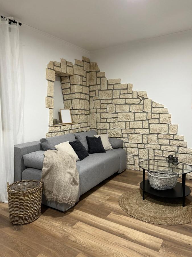 Cinderella Apartment With Free Parking Pula Buitenkant foto